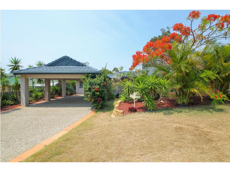 4 Highvale Drive, Helensvale QLD 4212