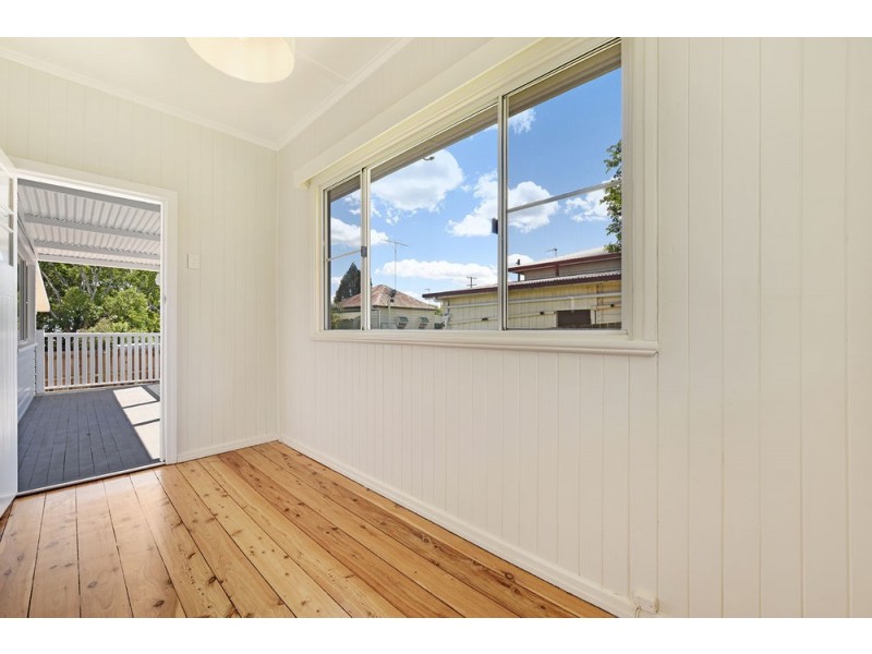5a Llewellyn Street, Centenary Heights QLD 4350