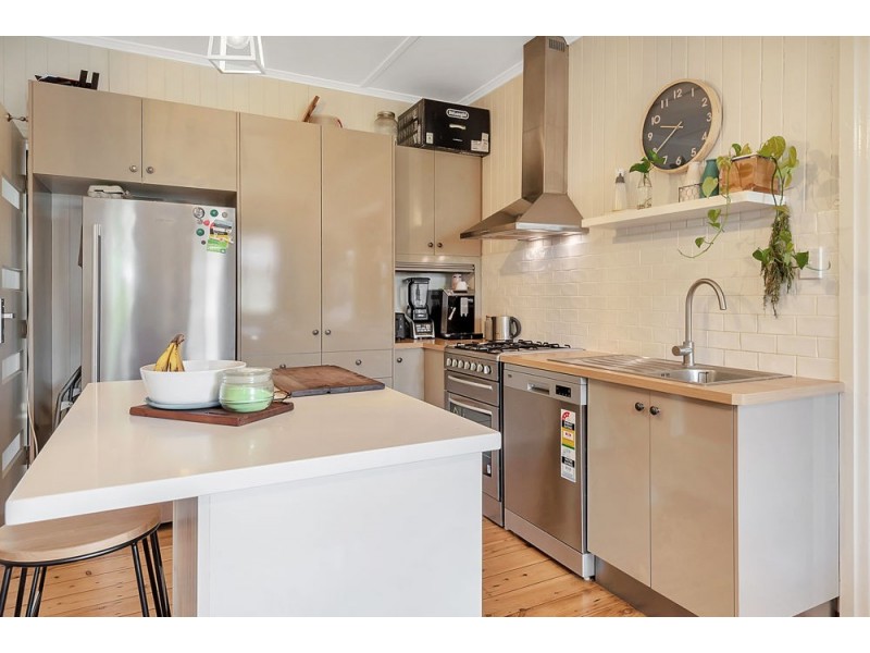 5a Llewellyn Street, Centenary Heights QLD 4350