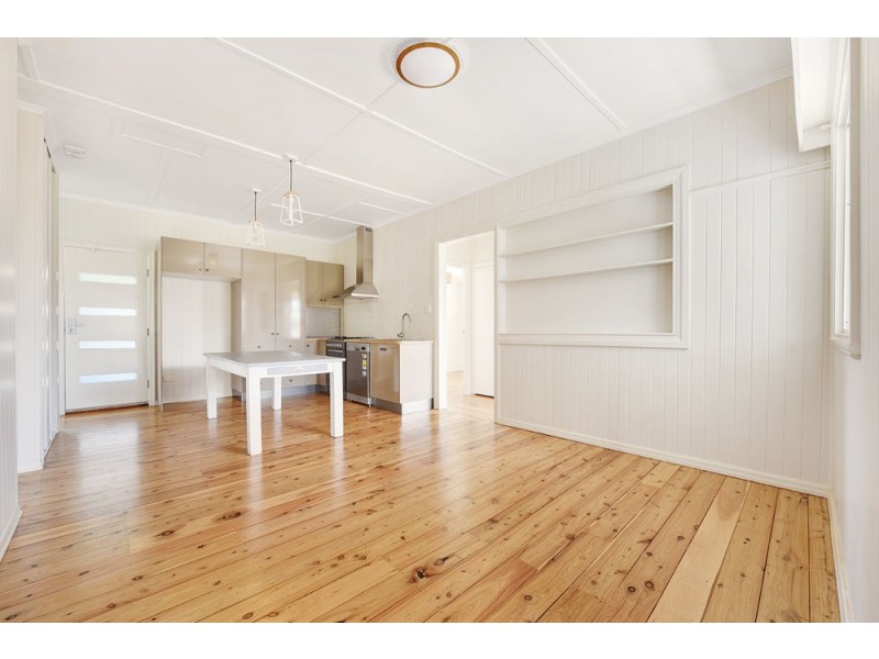 5a Llewellyn Street, Centenary Heights QLD 4350