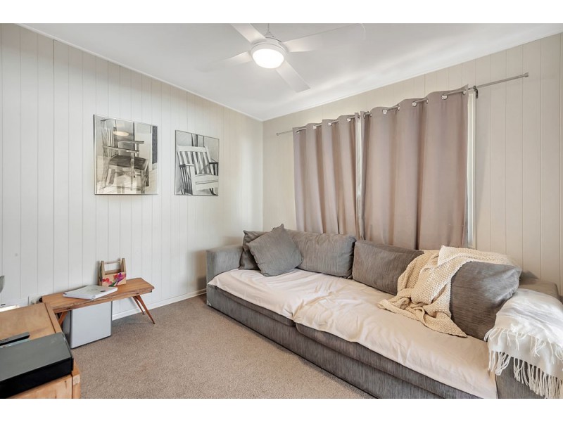 5a Llewellyn Street, Centenary Heights QLD 4350