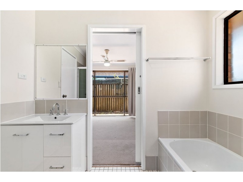 28 Huntington Drive, Kallangur QLD 4503