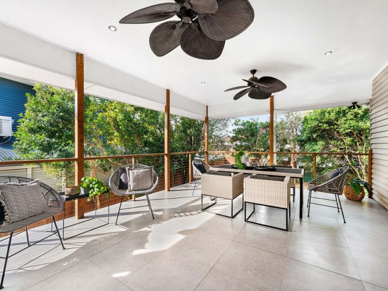 18 Ingleston Street, Wynnum West QLD 4178