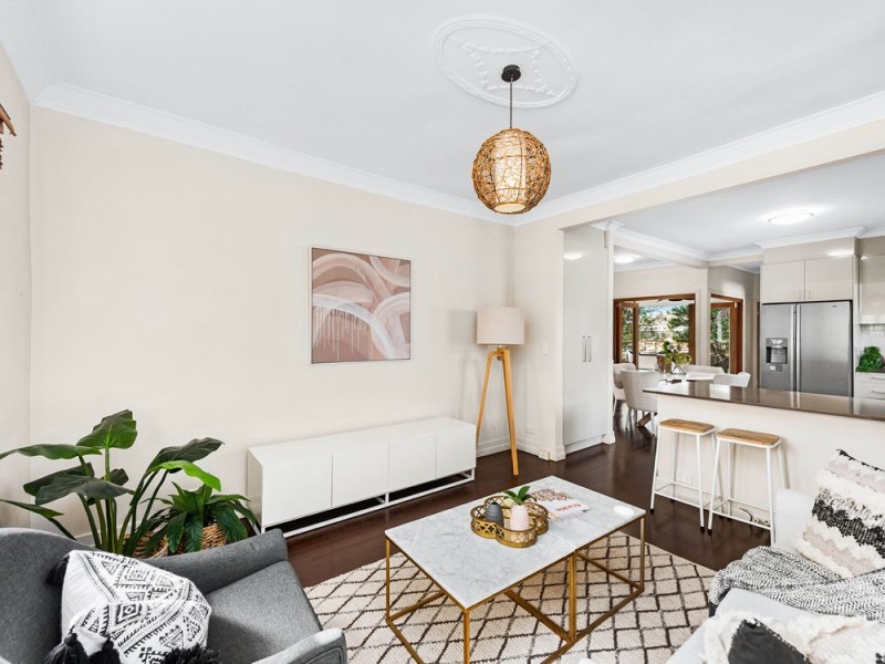 18 Ingleston Street, Wynnum West QLD 4178