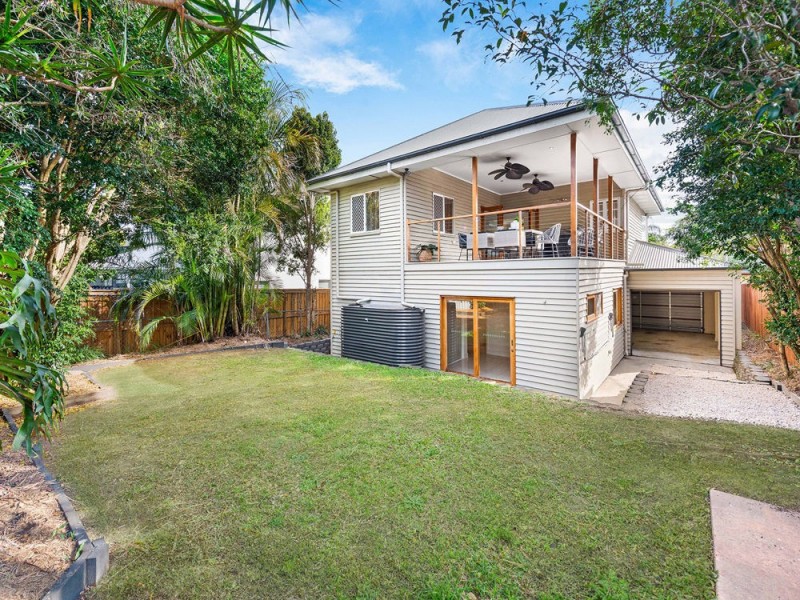 18 Ingleston Street, Wynnum West QLD 4178