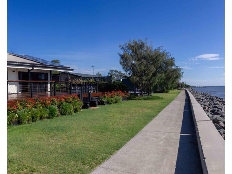 115 Biggs Avenue, Beachmere QLD 4510