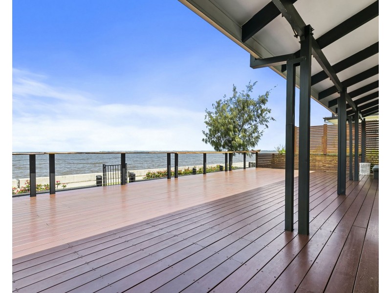 115 Biggs Avenue, Beachmere QLD 4510