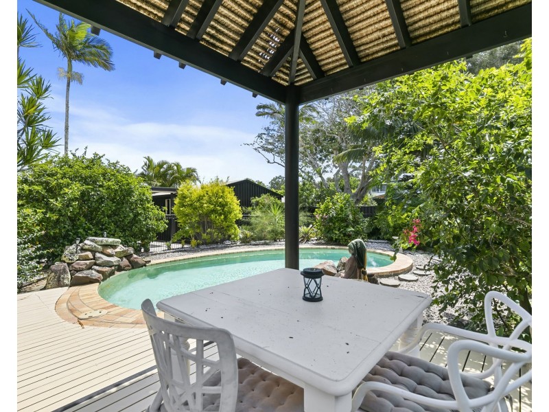 115 Biggs Avenue, Beachmere QLD 4510