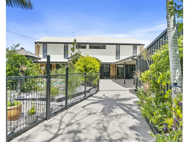 115 Biggs Avenue, Beachmere QLD 4510