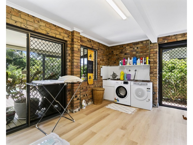 115 Biggs Avenue, Beachmere QLD 4510