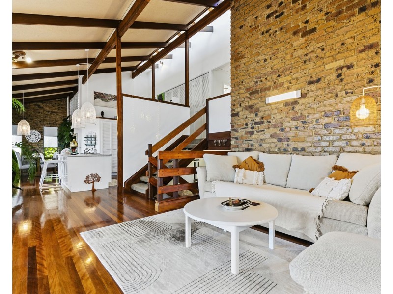 115 Biggs Avenue, Beachmere QLD 4510