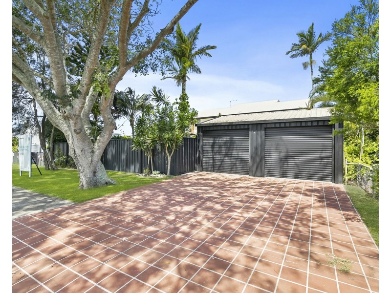 115 Biggs Avenue, Beachmere QLD 4510