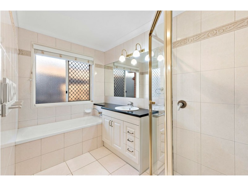 28 Trevean Drive, Kleinton QLD 4352