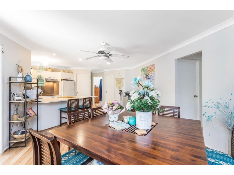 12 Lyrebird Way, Kallangur QLD 4503