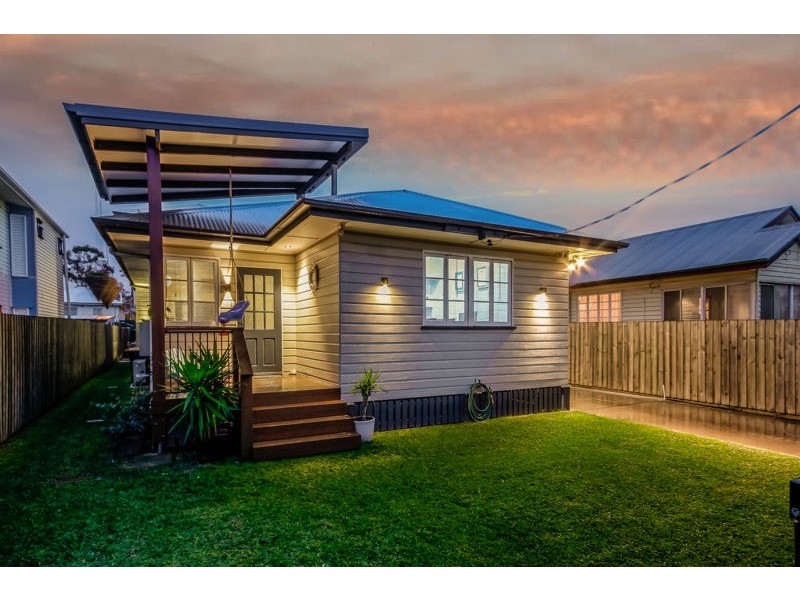 82 Drouyn Street, Deagon QLD 4017