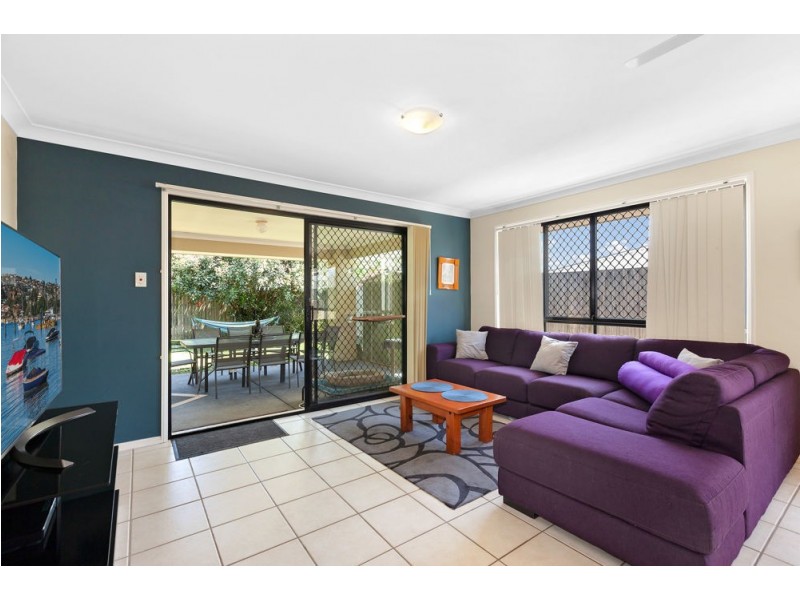 54 Gordon Crescent, Wakerley QLD 4154