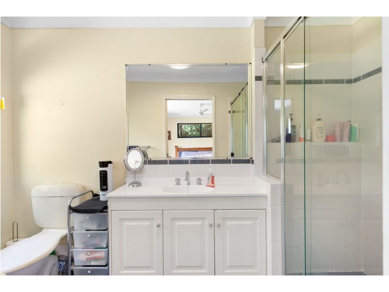 54 Gordon Crescent, Wakerley QLD 4154
