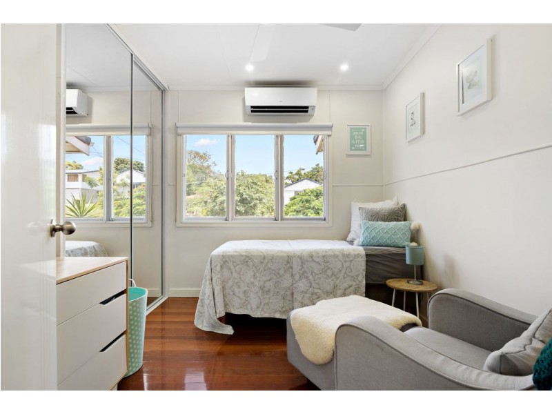 15 Ansford Street, Stafford Heights QLD 4053