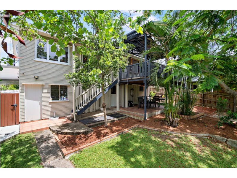 15 Ansford Street, Stafford Heights QLD 4053