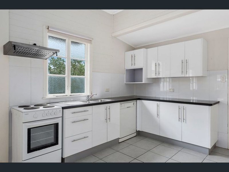 Unit 1/14 Whicello Street, Newtown QLD 4350