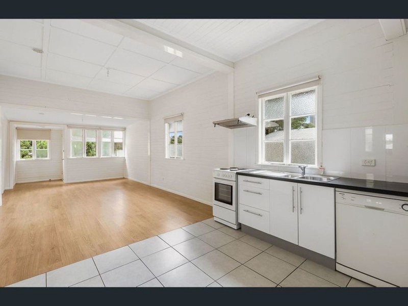 Unit 1/14 Whicello Street, Newtown QLD 4350