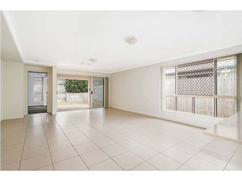 18 Bailey Street, Wakerley QLD 4154