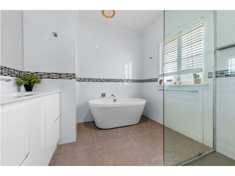 56 Youngs Road, Hemmant QLD 4174