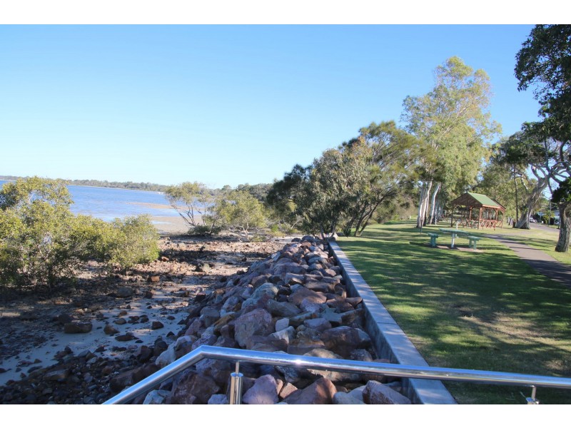 20 Gympie Road, Tin Can Bay QLD 4580