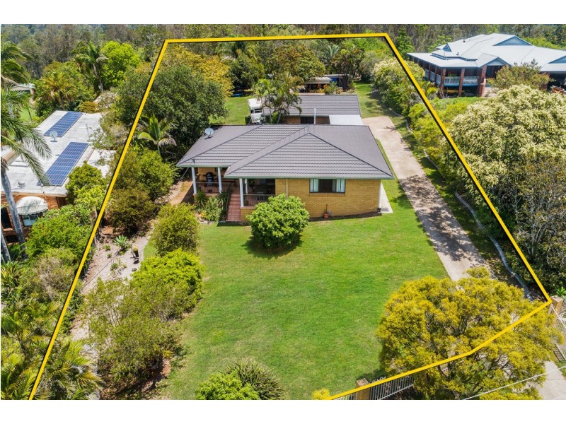 13 Luckona Court, Southside QLD 4570