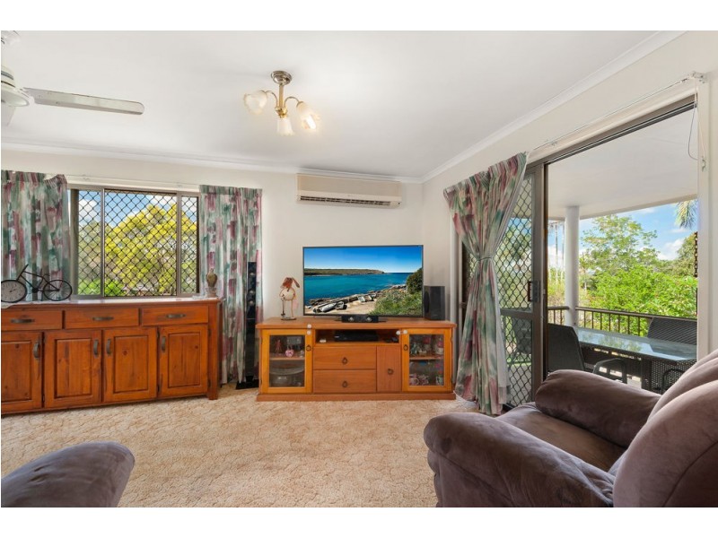 13 Luckona Court, Southside QLD 4570