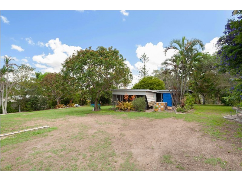 13 Luckona Court, Southside QLD 4570