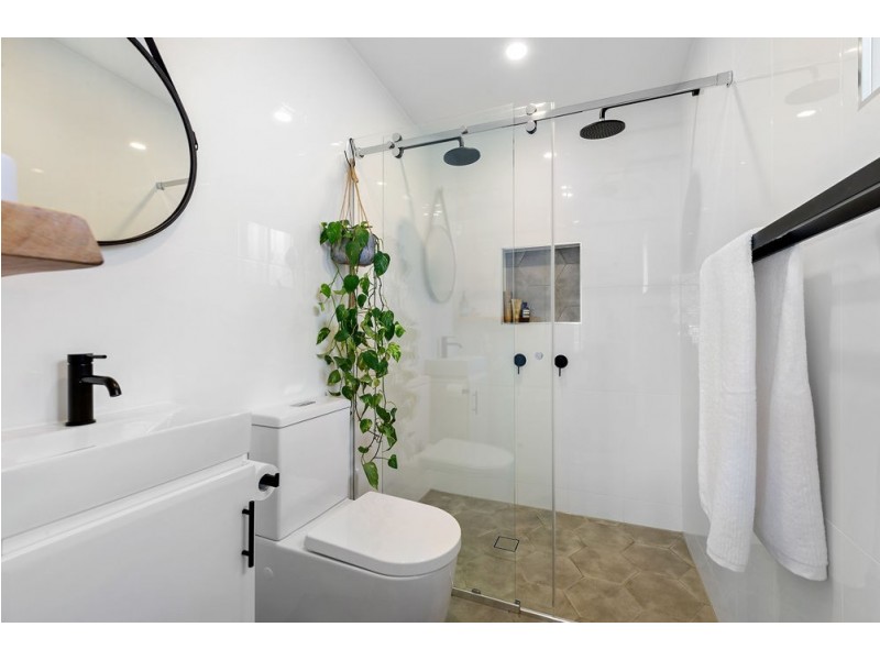 7 Lindale Street, Chermside West QLD 4032