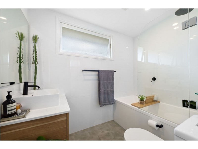 7 Lindale Street, Chermside West QLD 4032