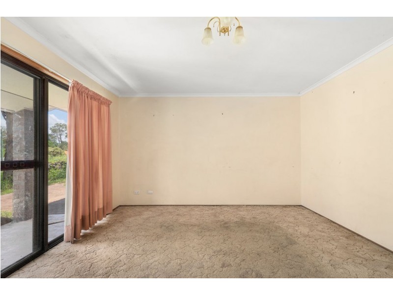 24 Constantia Drive, Petrie QLD 4502