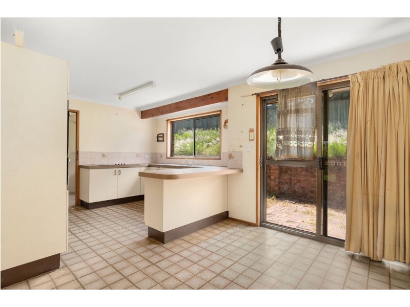 24 Constantia Drive, Petrie QLD 4502