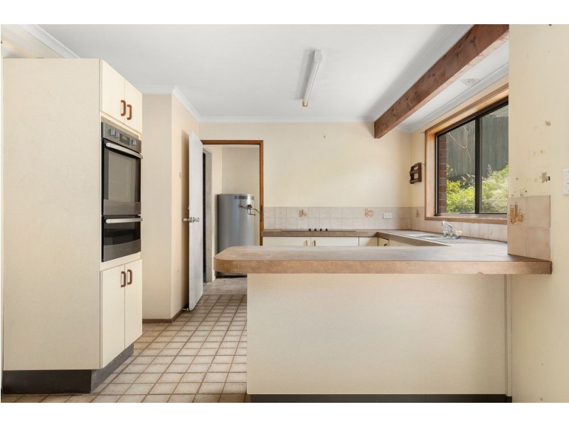 24 Constantia Drive, Petrie QLD 4502