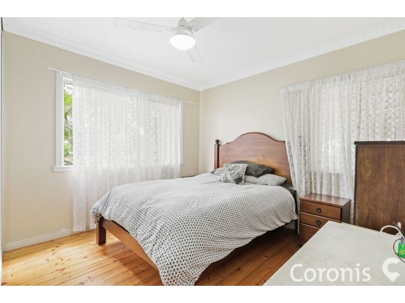 1 Winstanley Street, Carina Heights QLD 4152