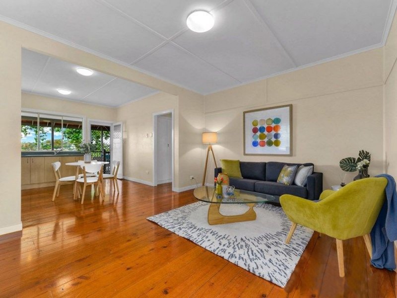 64 Redwood Street, Stafford Heights QLD 4053