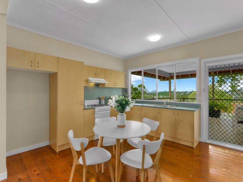 64 Redwood Street, Stafford Heights QLD 4053