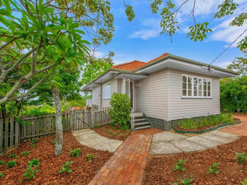 64 Redwood Street, Stafford Heights QLD 4053