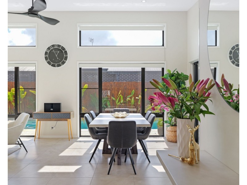 4 Greenshank Street, Pelican Waters QLD 4551