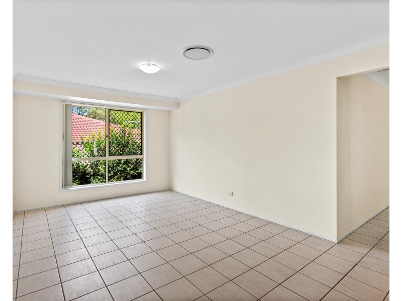 7 Kensington Place, Bridgeman Downs QLD 4035