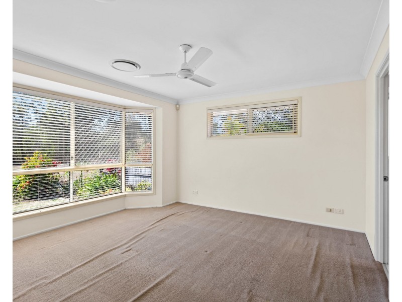 7 Kensington Place, Bridgeman Downs QLD 4035