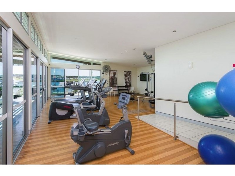 50 Azure Way, Hope Island QLD 4212