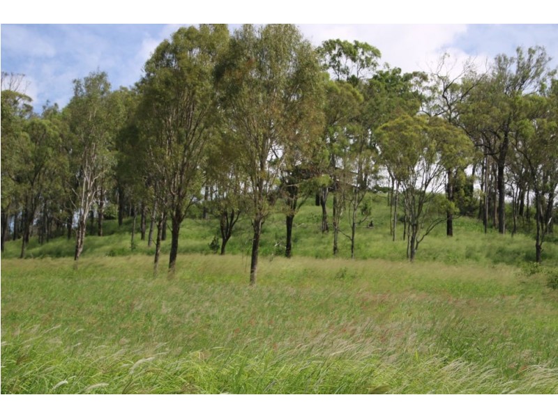 829 McIntosh Creek Road, Mcintosh Creek QLD 4570