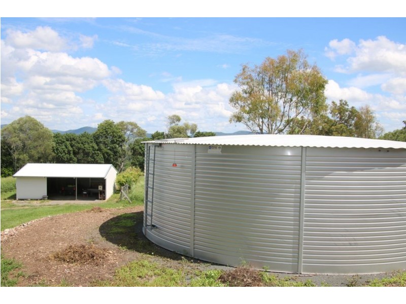 829 McIntosh Creek Road, Mcintosh Creek QLD 4570