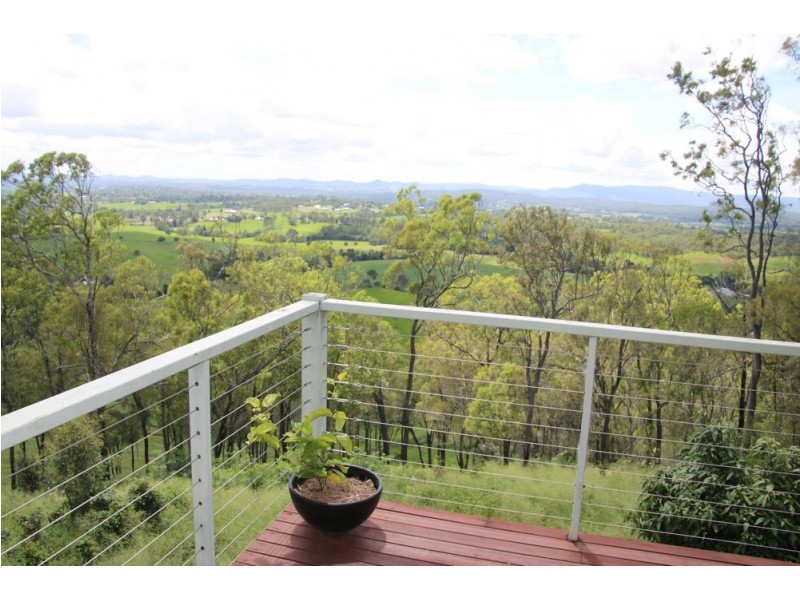 829 McIntosh Creek Road, Mcintosh Creek QLD 4570