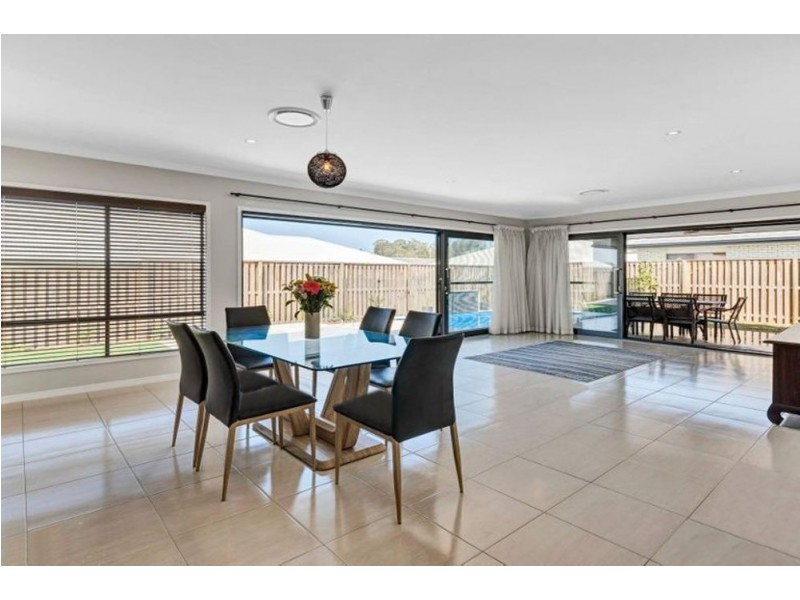 3 Kinglake Crescent, Pimpama QLD 4209