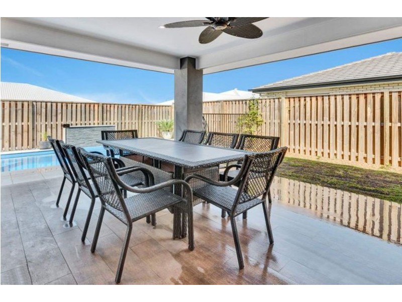 3 Kinglake Crescent, Pimpama QLD 4209