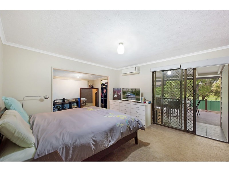 245 Wardoo Street, Southport QLD 4215